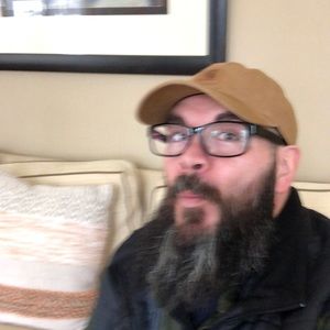 Meet your Posher, Eric